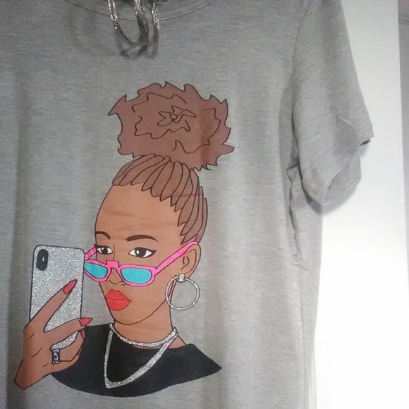 Ashley Stewart Tops - Fancy T-shirt w free necklace